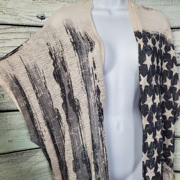 Vanity Women’s American Flag Cardigan Size L Open Front Black White Patriotic - Picture 3 of 7